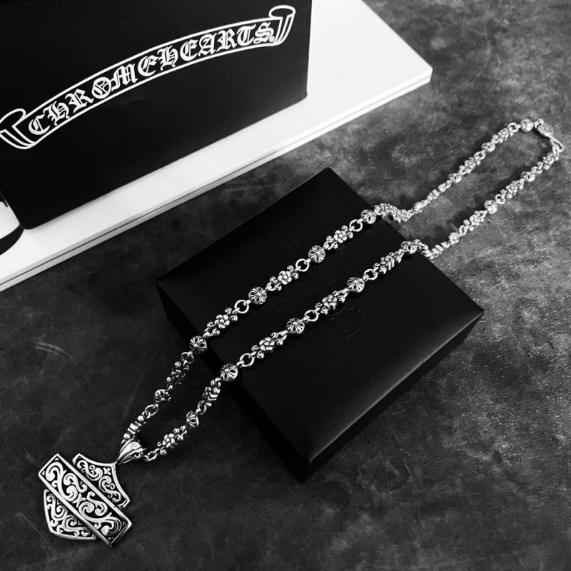Ch**me He**ts necklaces
